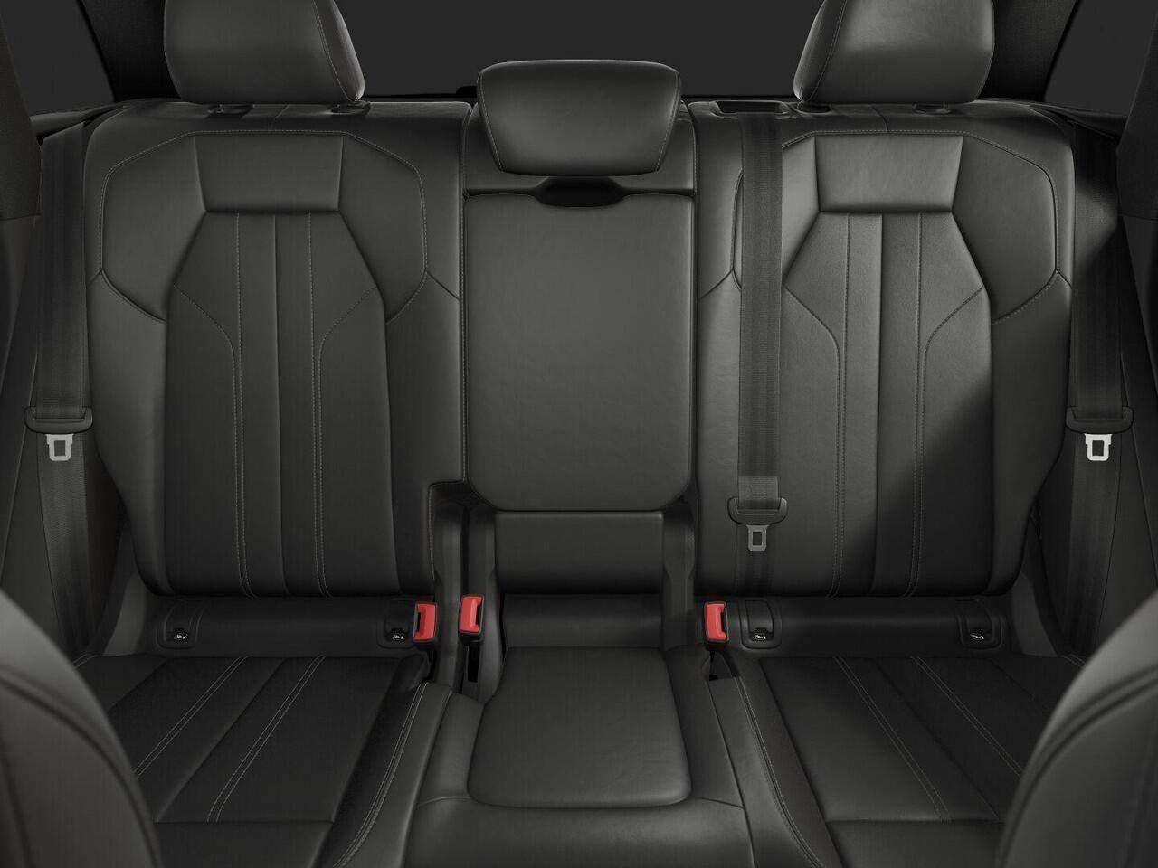 Audi Q5 2.0 TFSI e-hybrid quattro S edition | Optiekpakket zwart | Techniekpakket plus | Trekhaak elektr wegklapbaar | Elektrische stoelen voor |