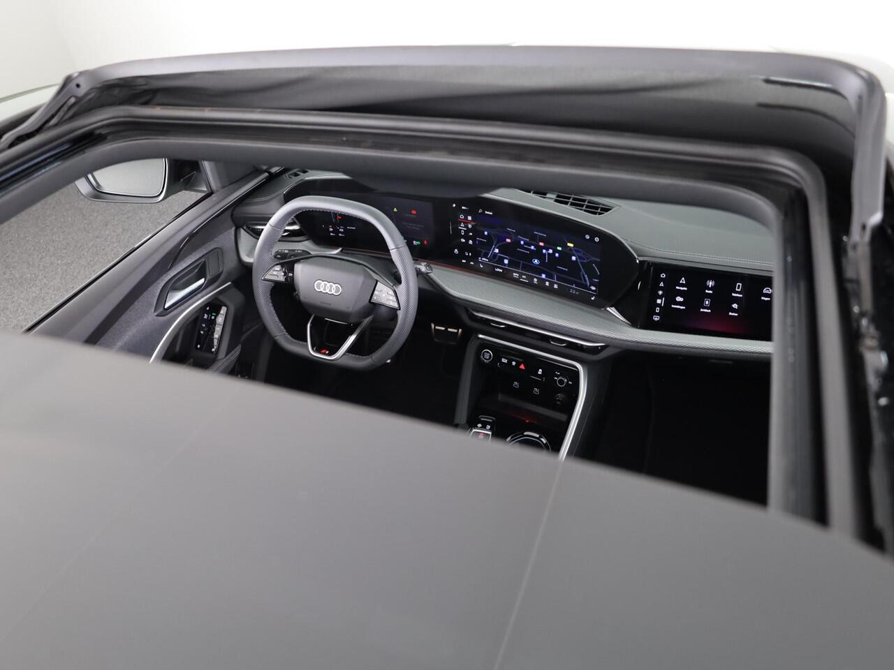 Audi Q5 Sportback 2.0 TFSI e-hybrid quattro S edition | Tech plus | Glazen panoramadak | Zwart pakket | Elektrische stoelen |