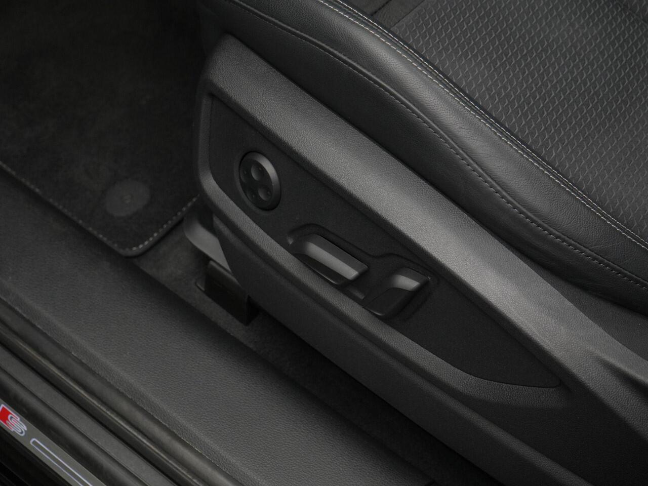 Audi Q5 55 TFSI e 367 pk S-tronic S edition Competition / S-Line | Panoramadak | Geheugenstoel | Rondomzicht camera | Bang & Olufsen | Matrix LED | Leder/alcantara