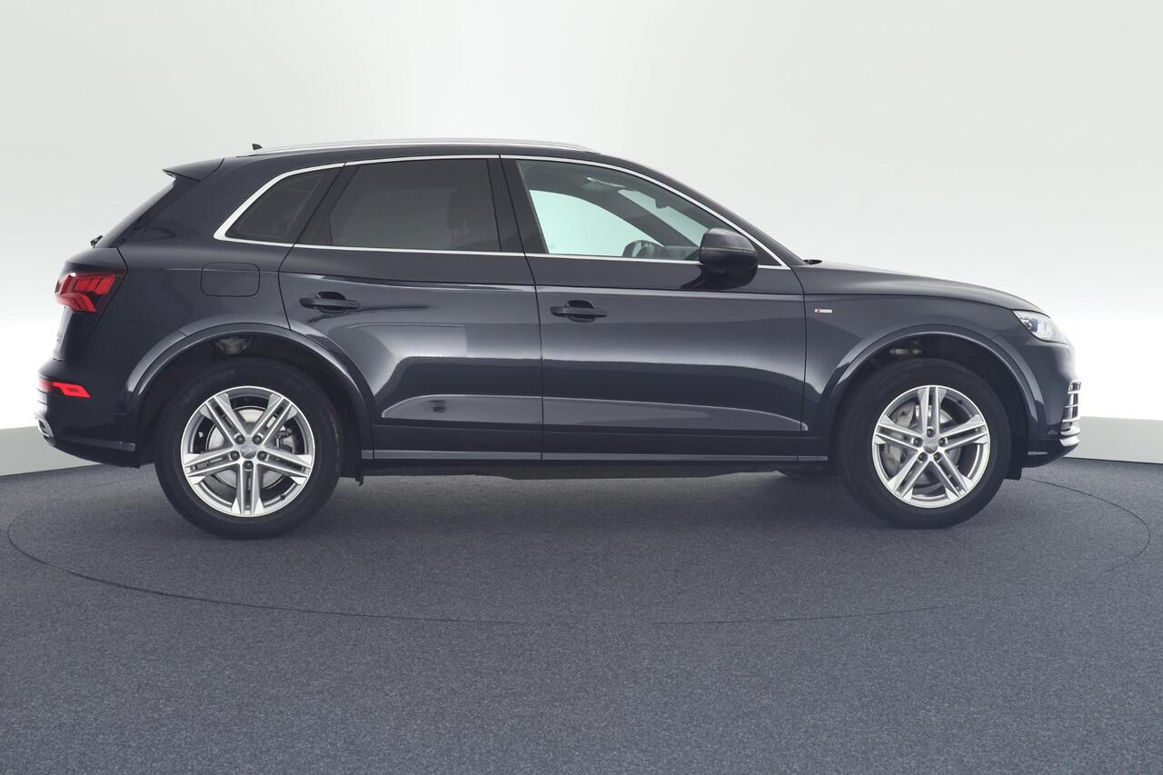 Audi Q5 50 TFSI e 299pk quattro 2x S-Line Camera Navigatie