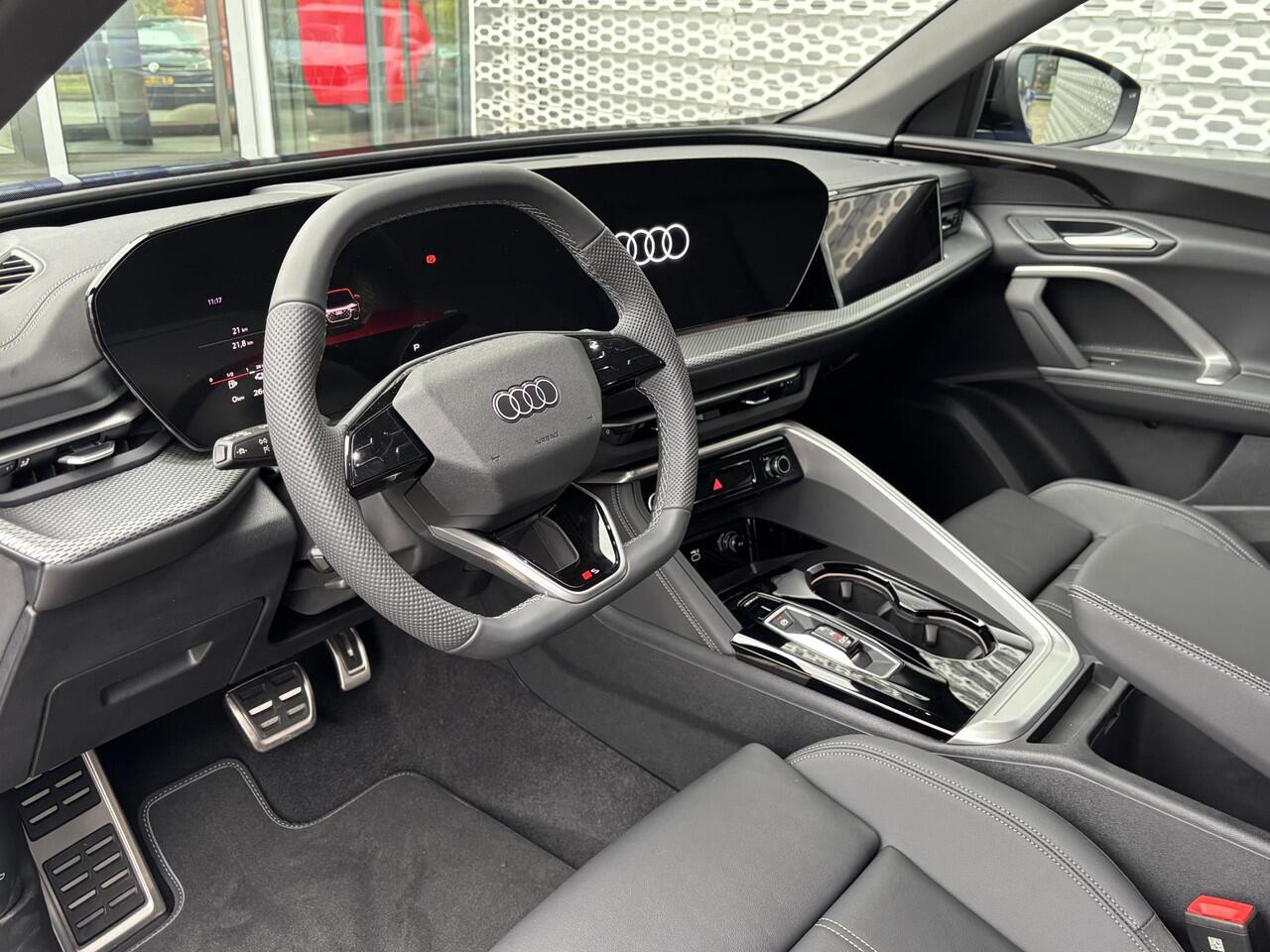 Audi Q5 Sportback S edition Competition e-hybrid 367 PK | Audi Sport velgen 21" | Panoramadak | Trekhaak | Ambient Lighting