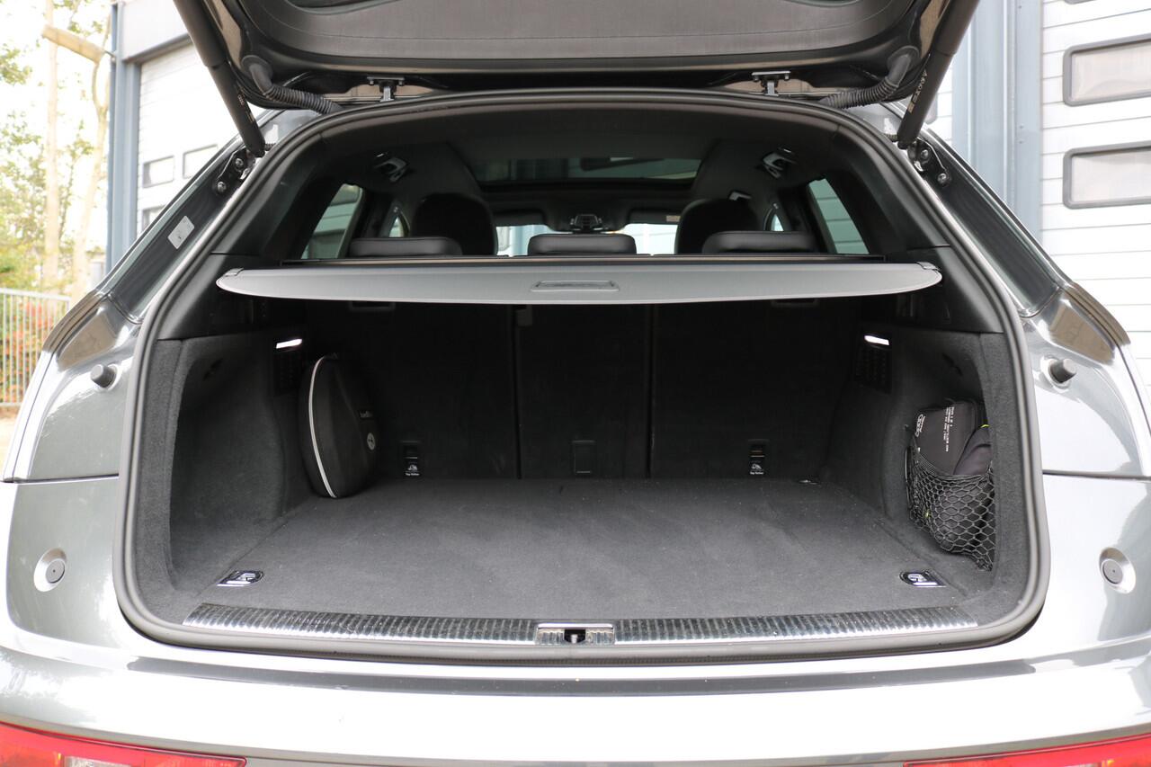 Audi Q5 50 TFSI e S edition Panodak Leder Camera T-haak Bj:2021