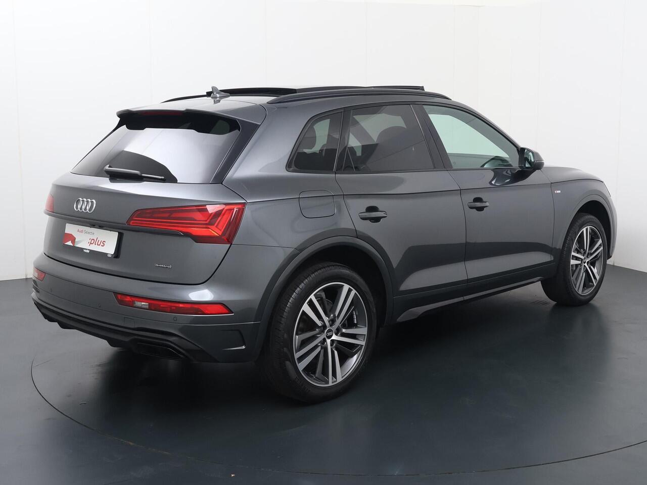 Audi Q5 55 TFSI e Quattro S edition | 367 PK | Zwenkbare trekhaak | Panoramadak | Bang & Olufsen Premium Soundsystem | Virtual Cockpit | S Line Sportpakket |