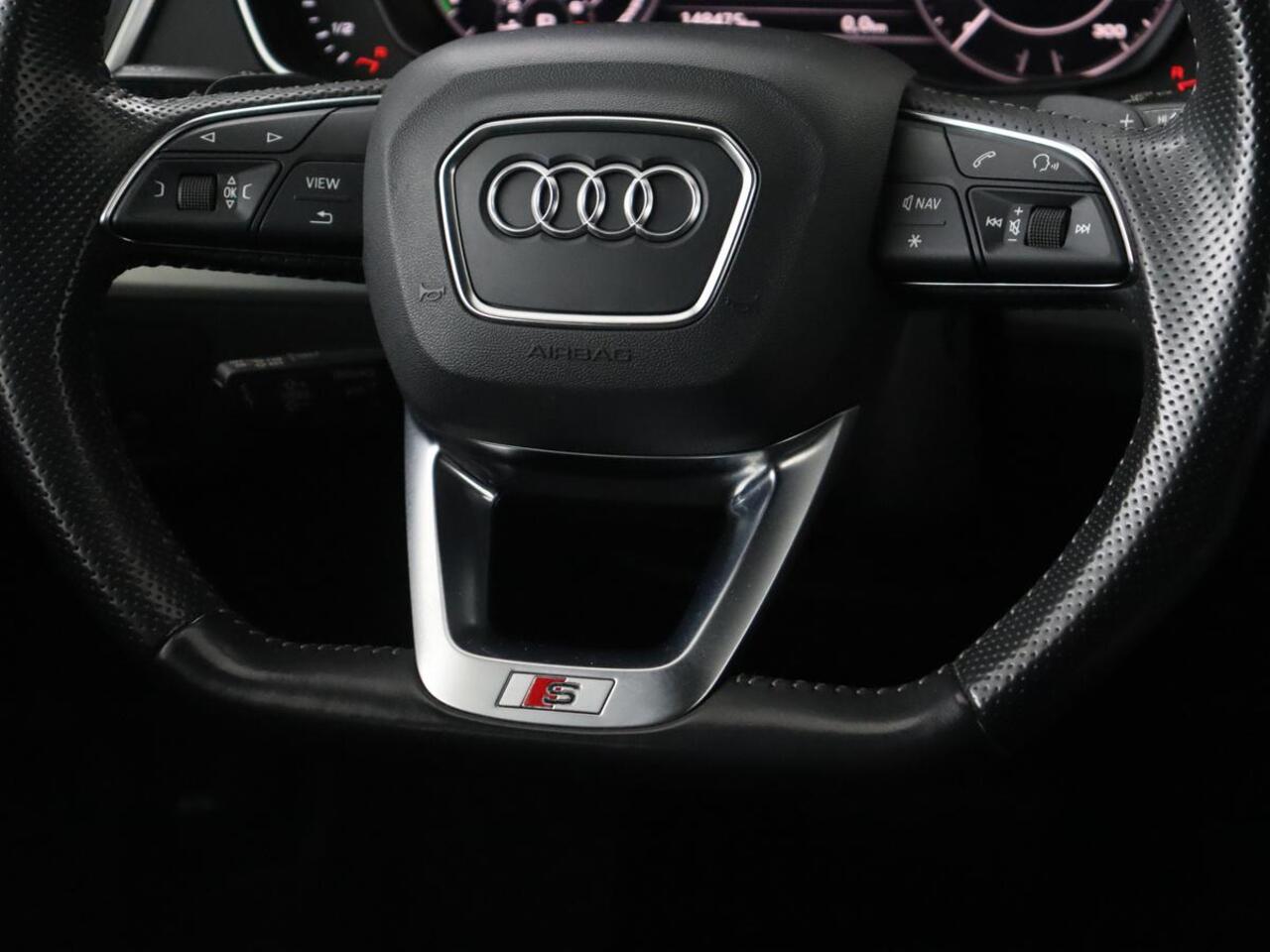 Audi Q5 55 TFSIe quattro S Line | Panoramadak | Adaptive cruise | 360 Camera | Virtual Cockpit | Half leder | Carplay | Full LED | Sportstoelen | Navigatie | PHEV | Plug In