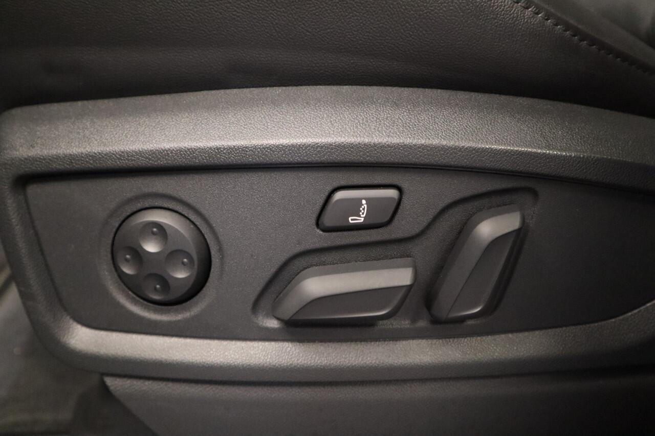 Audi Q5 Sportback 55 TFSI e S edition Full-led Panoramadak Bang&Olufsen 24 maanden garantie mogelijk (*vraag naar de voorwaarden)