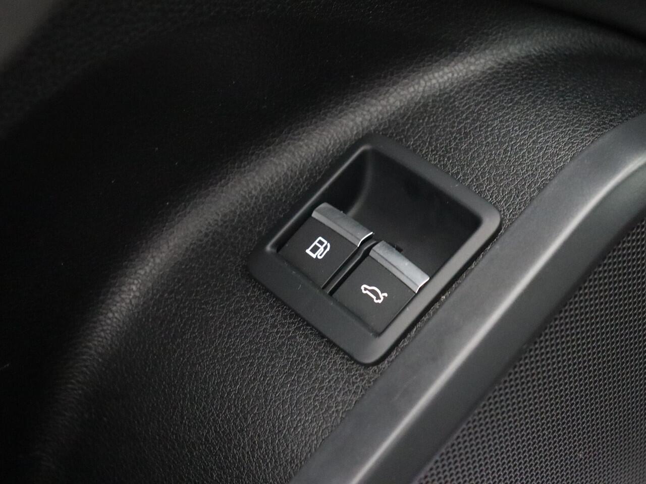 Audi Q5 50 TFSI e quattro S edition S-Line (Elek. trekhaak-achterklep / Led / Virtual / Navi / Carplay)