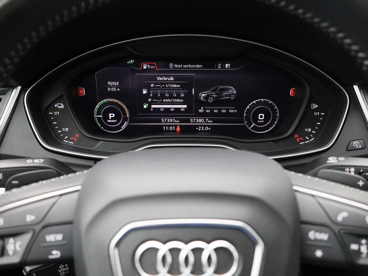 Audi Q5 50 TFSI e quattro S edition | PANO | CAMERA | KEYLESS