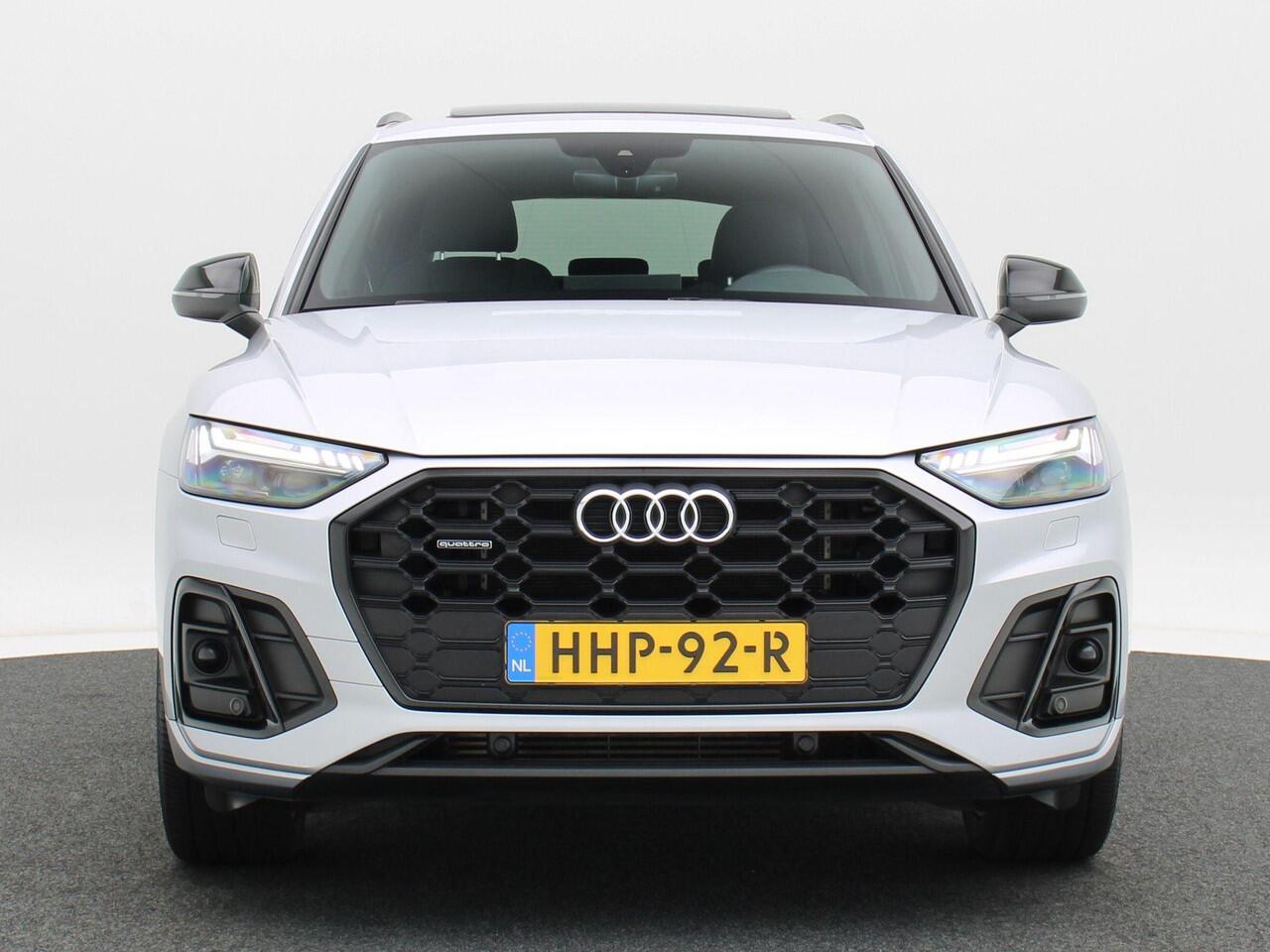 Audi Q5 50 TFSi e 299 Pk Automaat S-Line | Nw Model | Full LED | Panoramadak | Zwart Optiek | Camera | 20 Inch | Stoelverwarming | Adaptive Cruise | 46.409 Km!!
