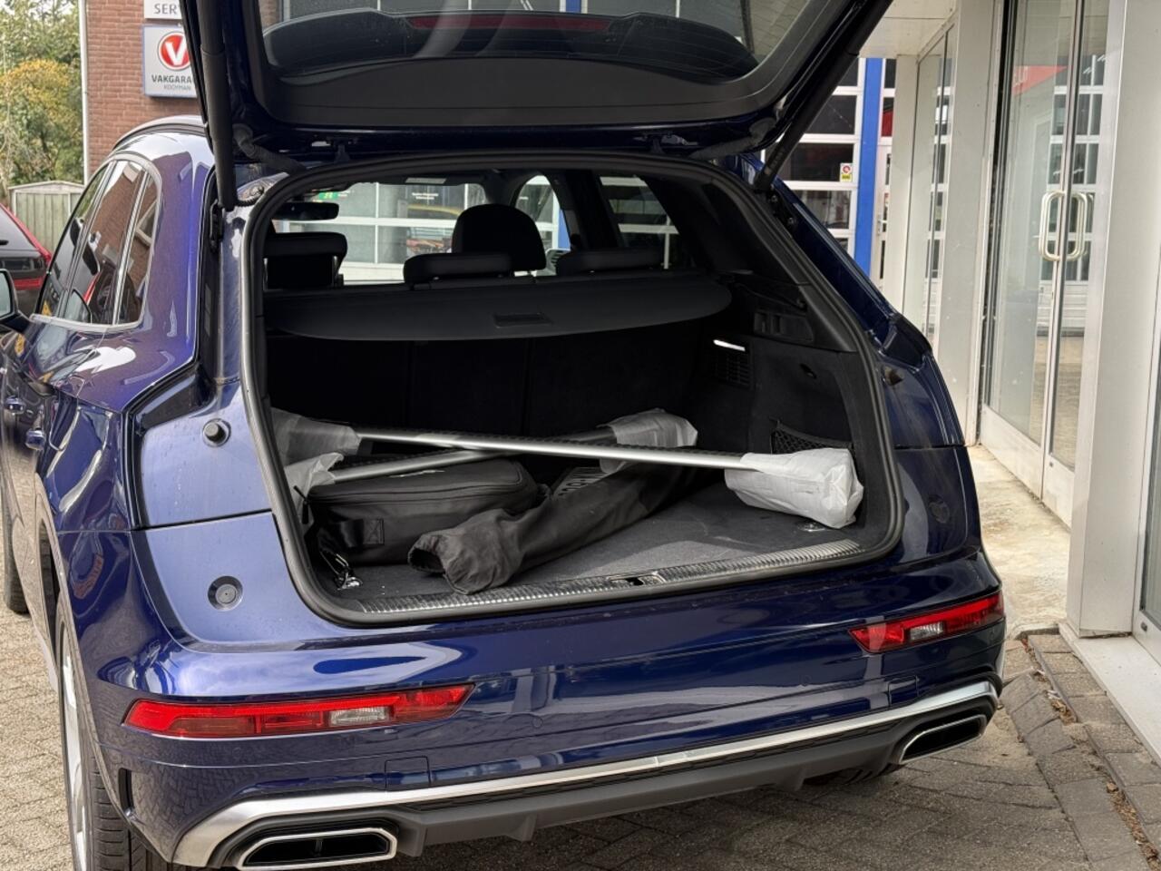 Audi Q5 55 TFSI e S ed 367pk competition Quatro | Trekhaak | Dakdragers