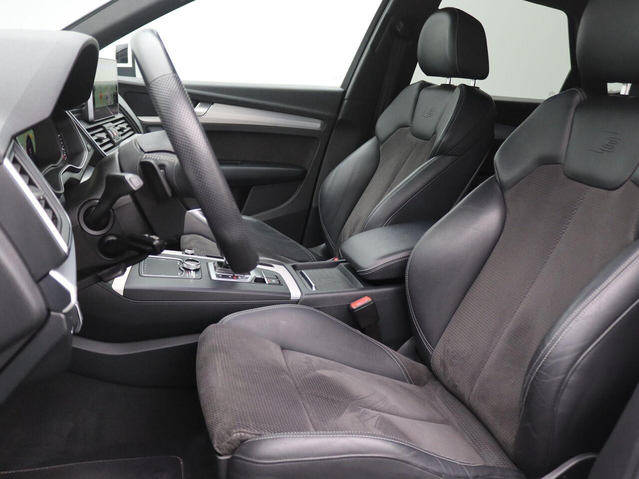 Audi Q5 55 TFSI e quattro S edition 367PK S-Tronic 360gr. Camera, Elektr. verst. stoelen, Keyless, B&O Soundsysteem, Matrix-LED verlichting, Side Assist, Elektr. Achterklep, Stoelverwarming, 19" LM Velgen, Adaptieve Cruise Control