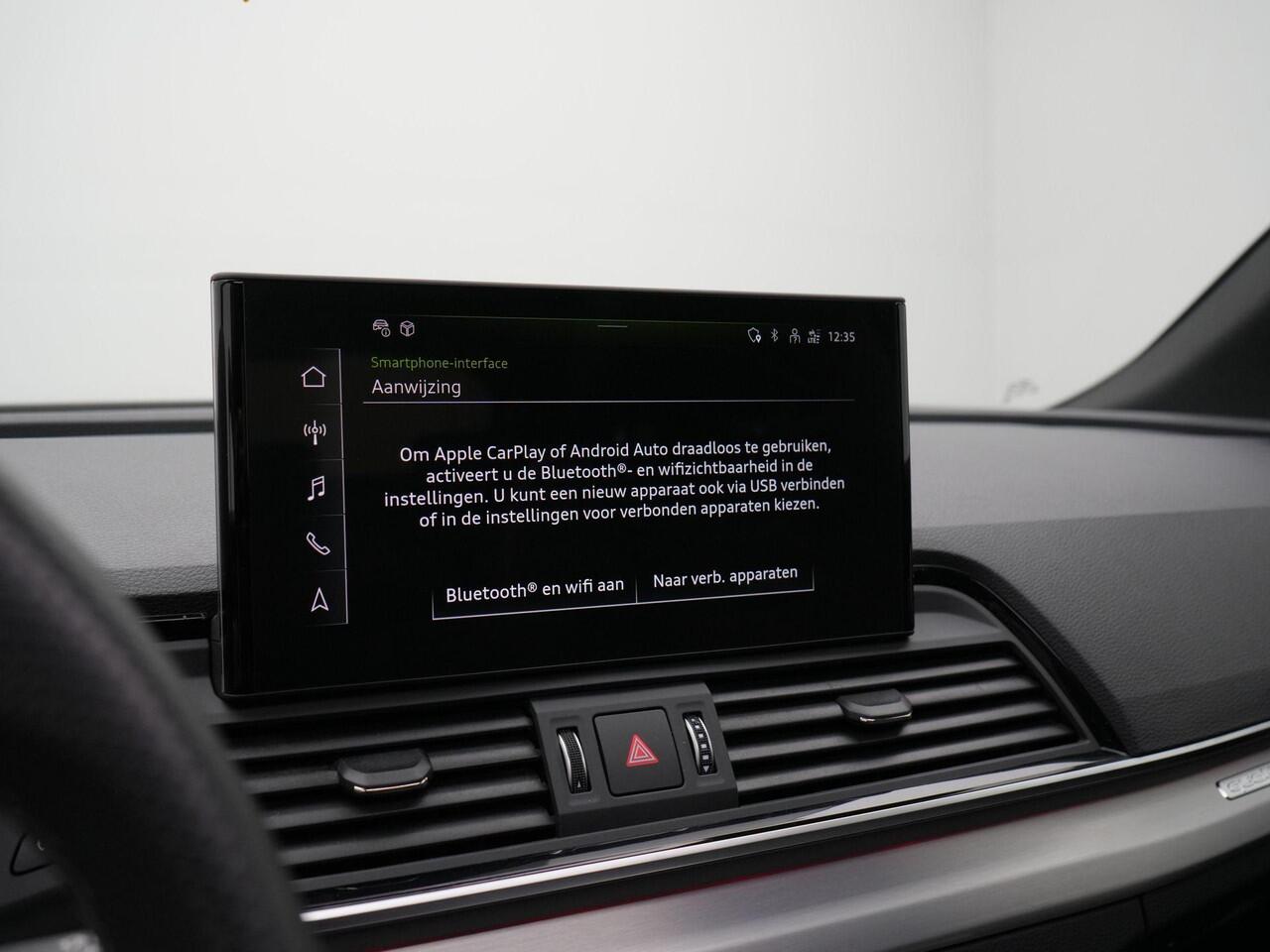 Audi Q5 Sportback 50 TFSI e 299 pk S-tronic S edition Competition / S-Line | Panoramadak | Trekhaak | Matrix LED | Achteruitrijcamera | Stoelverwarming