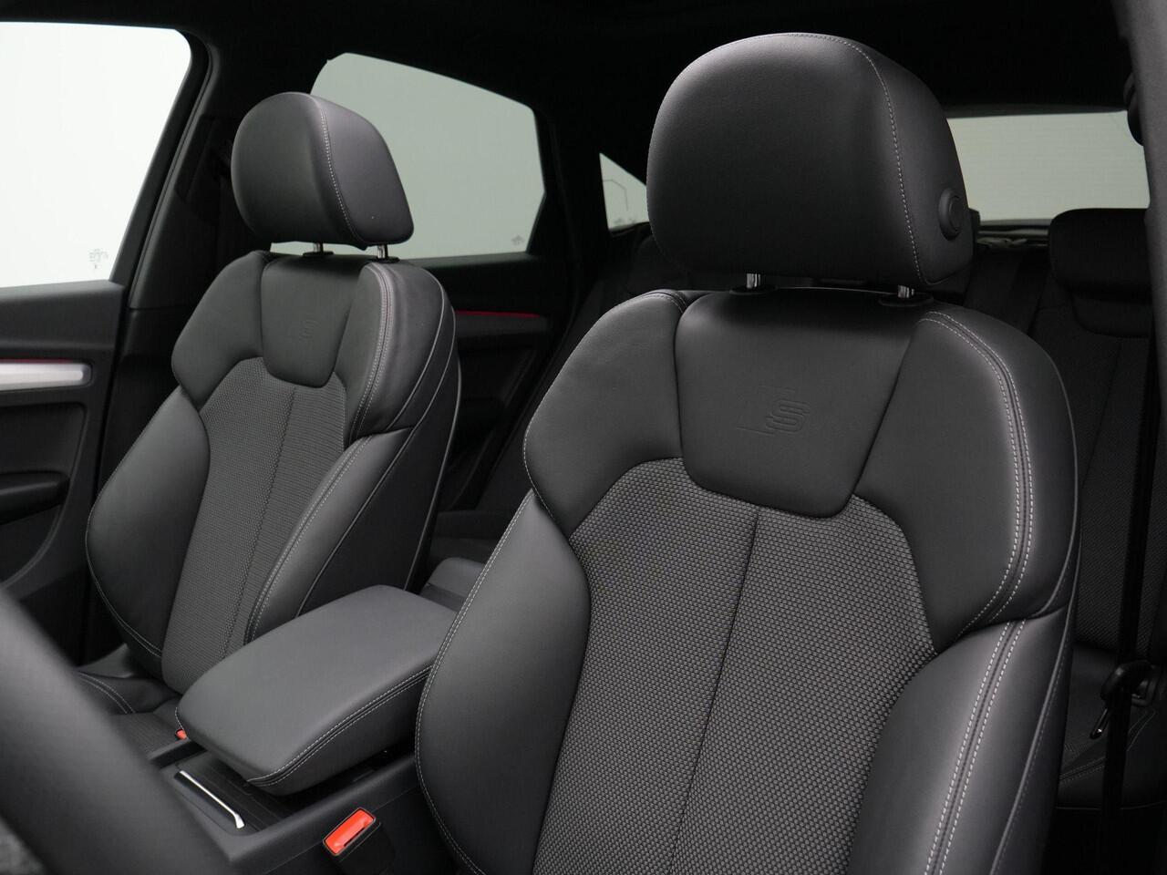 Audi Q5 Sportback 50 TFSI e 299 pk S-tronic S edition Competition / S-Line | Panoramadak | Trekhaak | Matrix LED | Achteruitrijcamera | Stoelverwarming