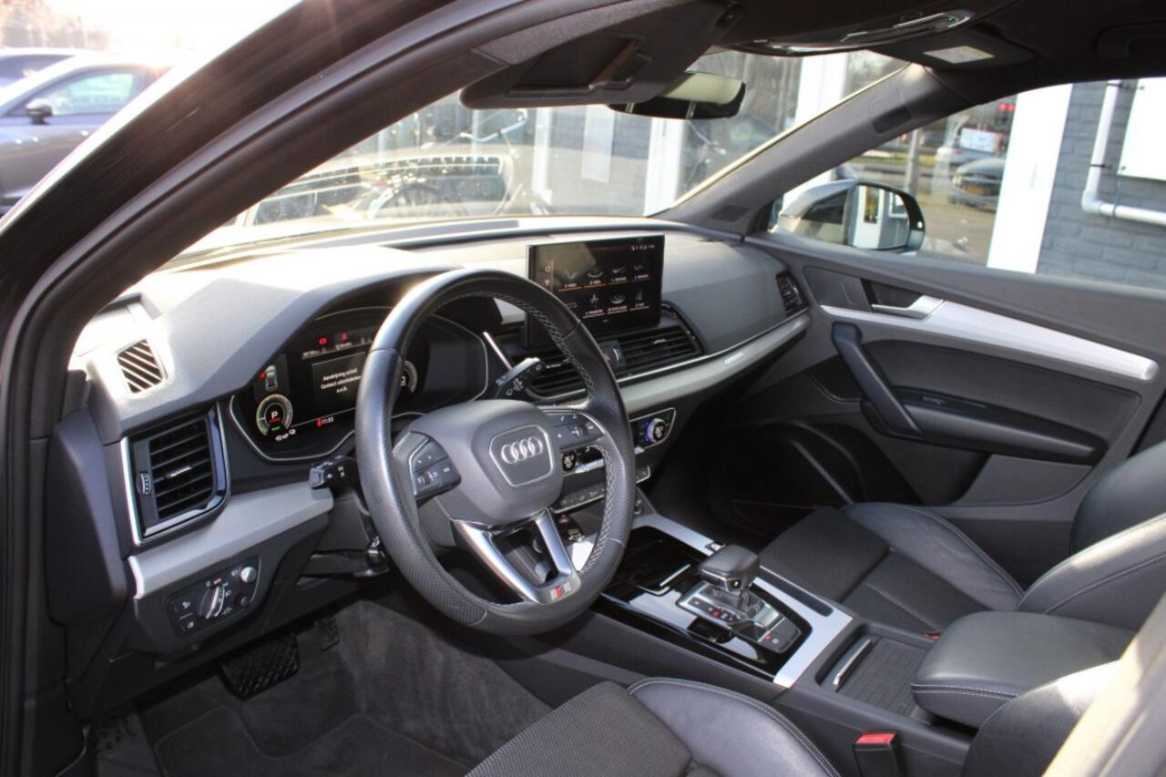 Audi Q5 55 TFSI e 367pk S-Line Black Line Quattro Matrix Luchtv. HUD trekh. 21