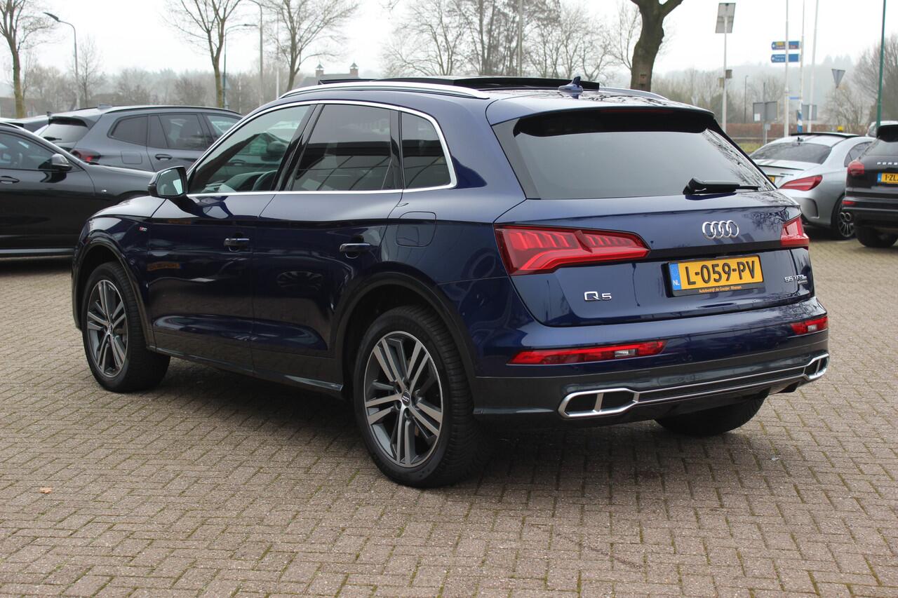 Audi Q5 55 TFSI e quattro Competition 32.038 km! / Panoramadak / 360Camera / RS Seats / B&O / 20'' / Matrix LED / Keyless / Virtual Cockpit / Stoelverwarming 4x / Dodehoek / DAB / ACC