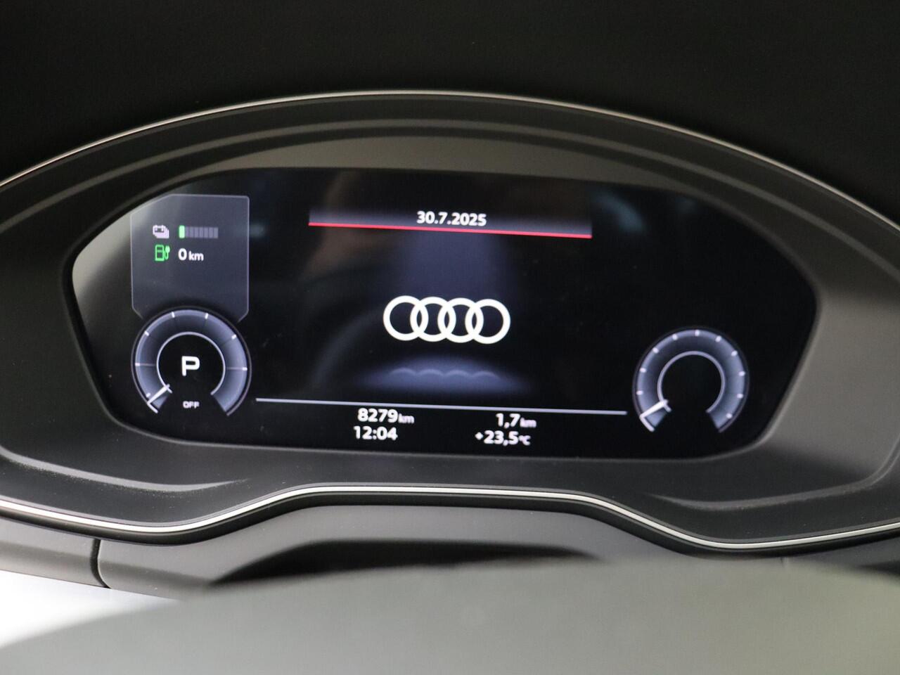 Audi Q5 50 TFSI e S edition Competition | Luchtvering | Trekhaak | LED matrix verlichting | Stoelverwarming voor en achter | Virtual cockpit Plus | Adaptieve cruise control | CarPlay |