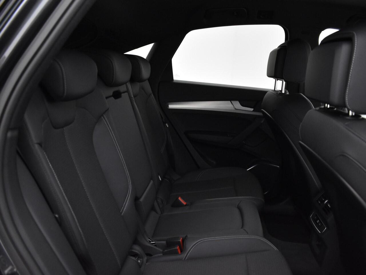 Audi Q5 Sportback 55 TFSIe 367pk S-tronic S edition Competition · Keyless · Camera · Elek. trekhaak · Elek. Achterklep · Apple/Android Car Play · 19'' Inch ·