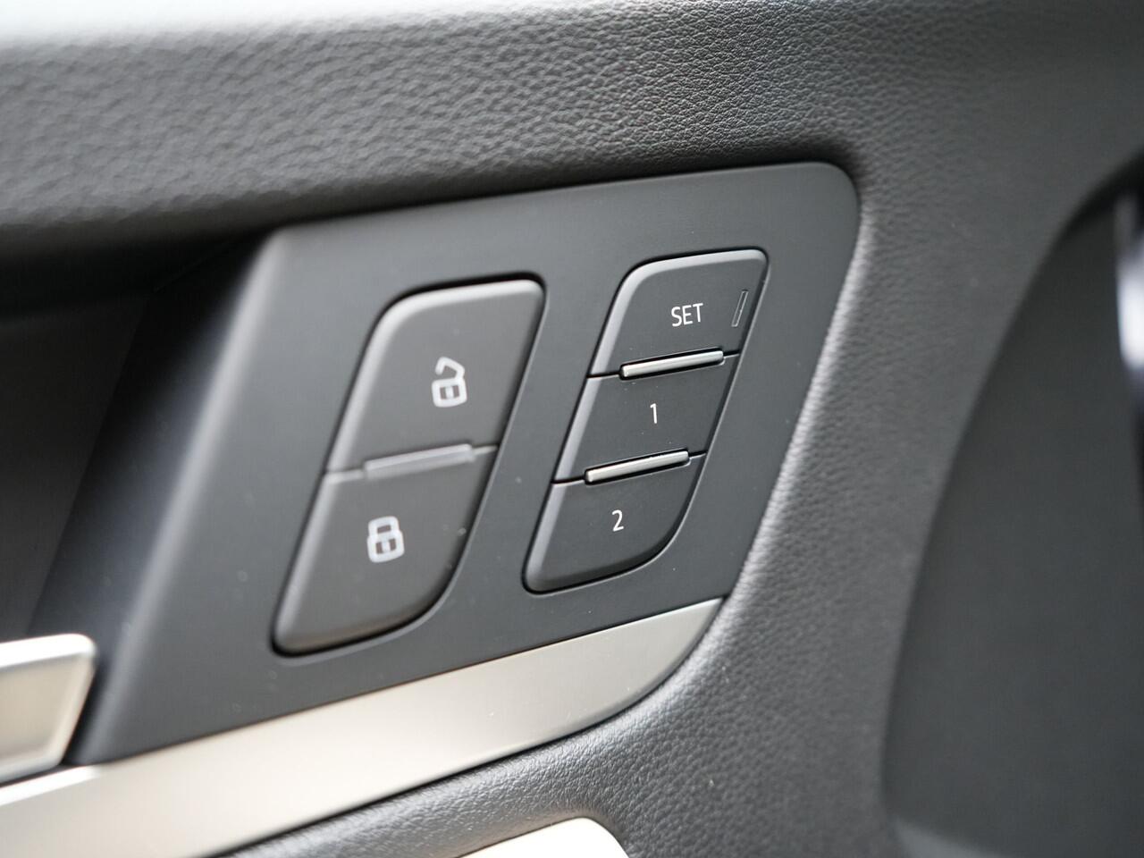 Audi Q5 50 TFSI e quattro S edition Plug In Hybrid 300pk Dealer O.H PHEV | 360 Camera | Lederen Sportstoelen Memory & Verwarmd | Navigatie | Cruise Control | Keyless | DAB | Virtual |