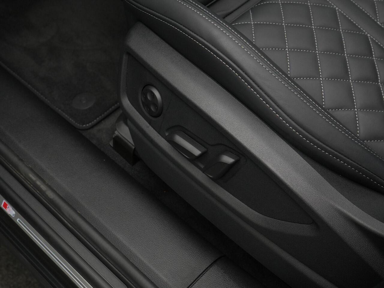 Audi Q5 55 TFSI e 367 pk S-tronic S edition Competition / S-Line | Panoramadak | Trekhaak | Fijnnappa leder | Rondomzicht camera | Bang & Olufsen | Matrix LED | Elektr. verstelbare stoel