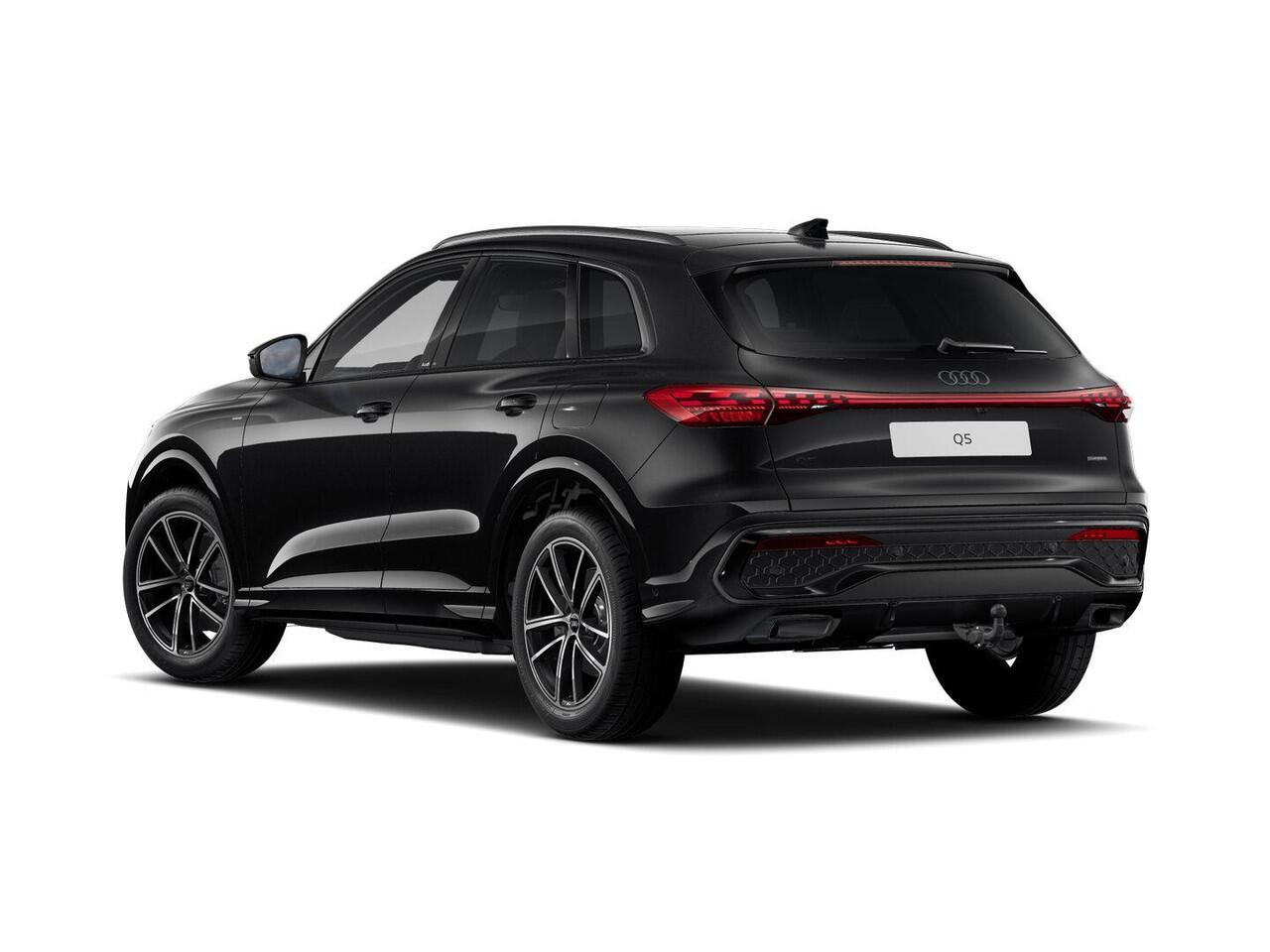 Audi Q5 2.0 TFSI e-hybrid quattro S edition 299 PK · 20" LM Velgen · Tech plus · Glazen panoramadak · Elek. wegklapbare trekhaak