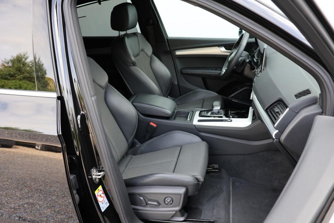 Audi Q5 55 TFSIe S-Line - 367 pk **Bang Olufsen / Trekhaak / 360 camera