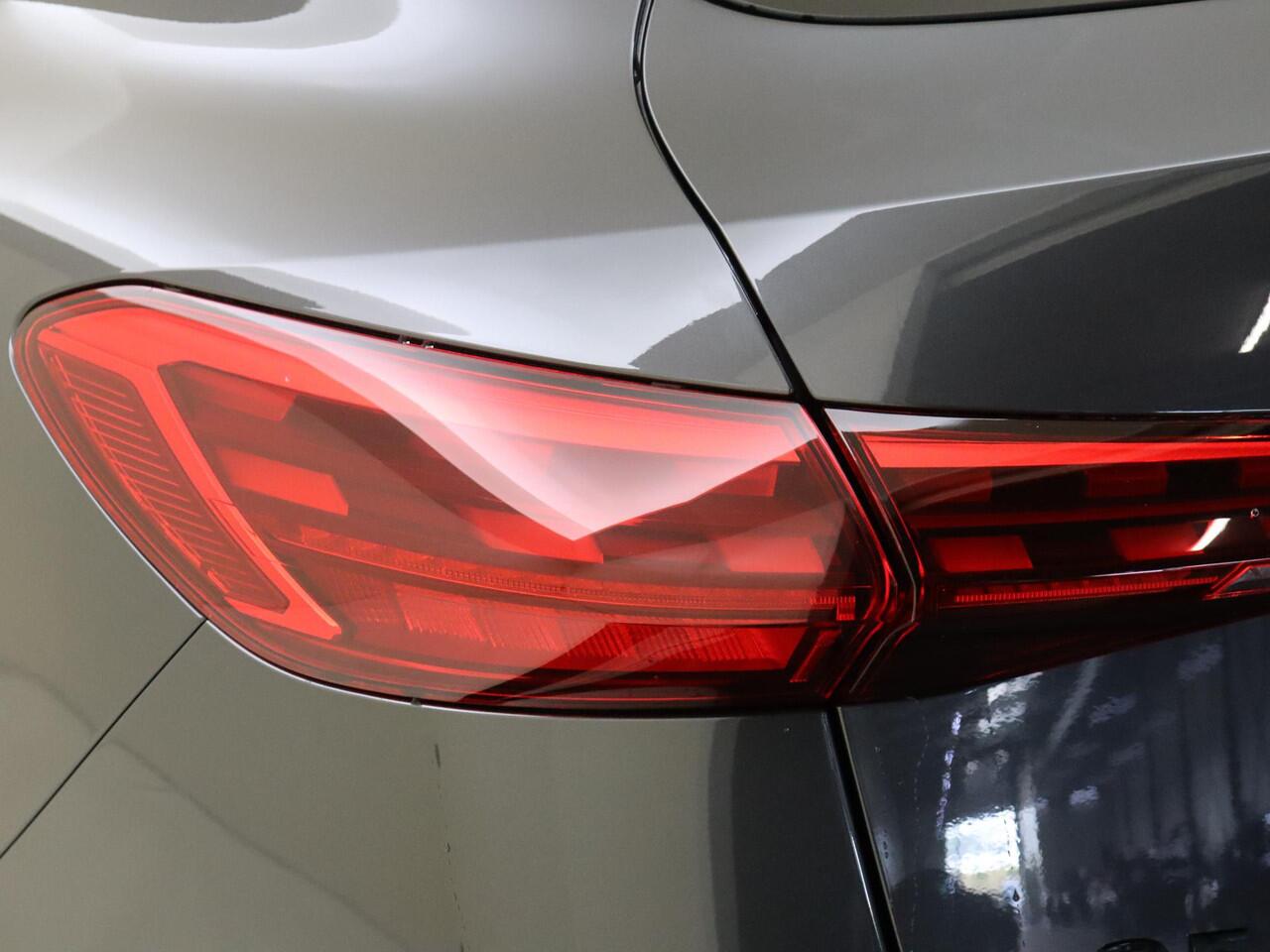 Audi Q5 Sportback 2.0 TFSI e-hybrid quattro S edition | Panoramadak | Lederen bekleding | Trekhaak | Tech Plus | Optiekpakket zwart