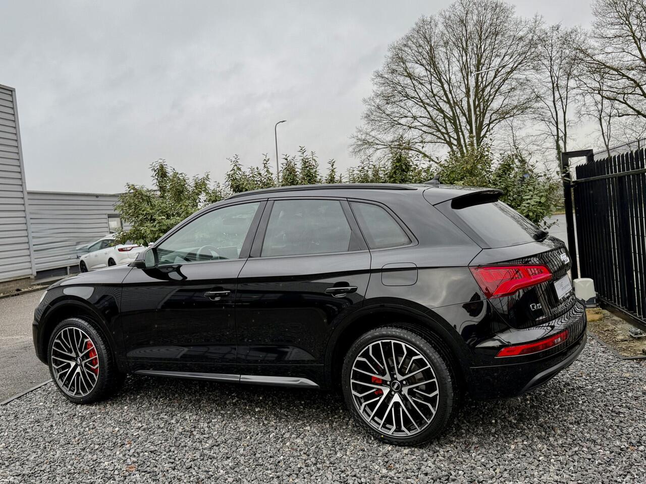 Audi Q5 50 TFSIe Quattro Sport Navi|Leer|Camera|ACC Zwart