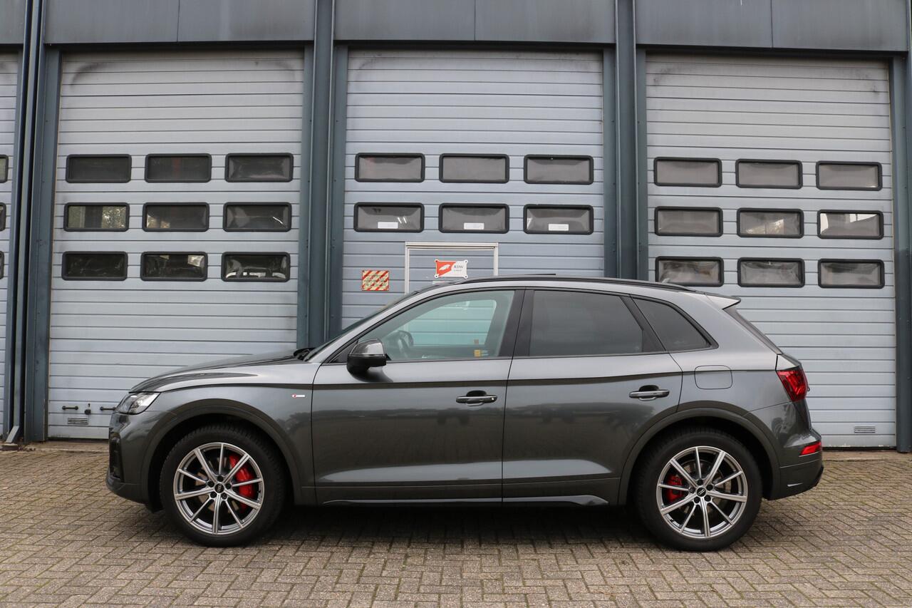 Audi Q5 50 TFSI e S edition Panodak Leder Camera T-haak Bj:2021
