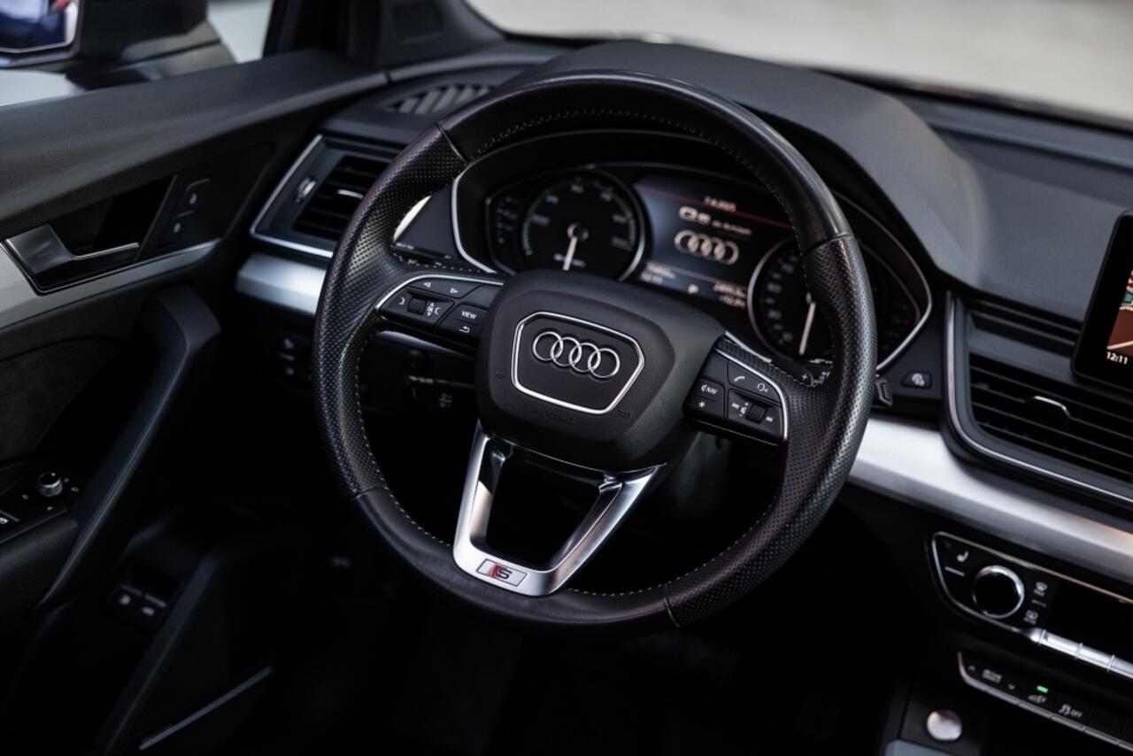 Audi Q5 55 TFSI PHEV S Line | Quattro | Camera | Stoelverwarming |