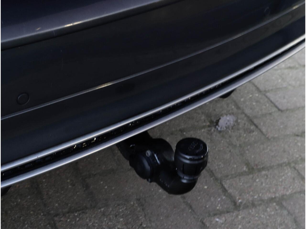 Audi Q5 55 TFSI e quattro Competition Panodak | Luchtvering | Trekhaak | Adaptive Cruise