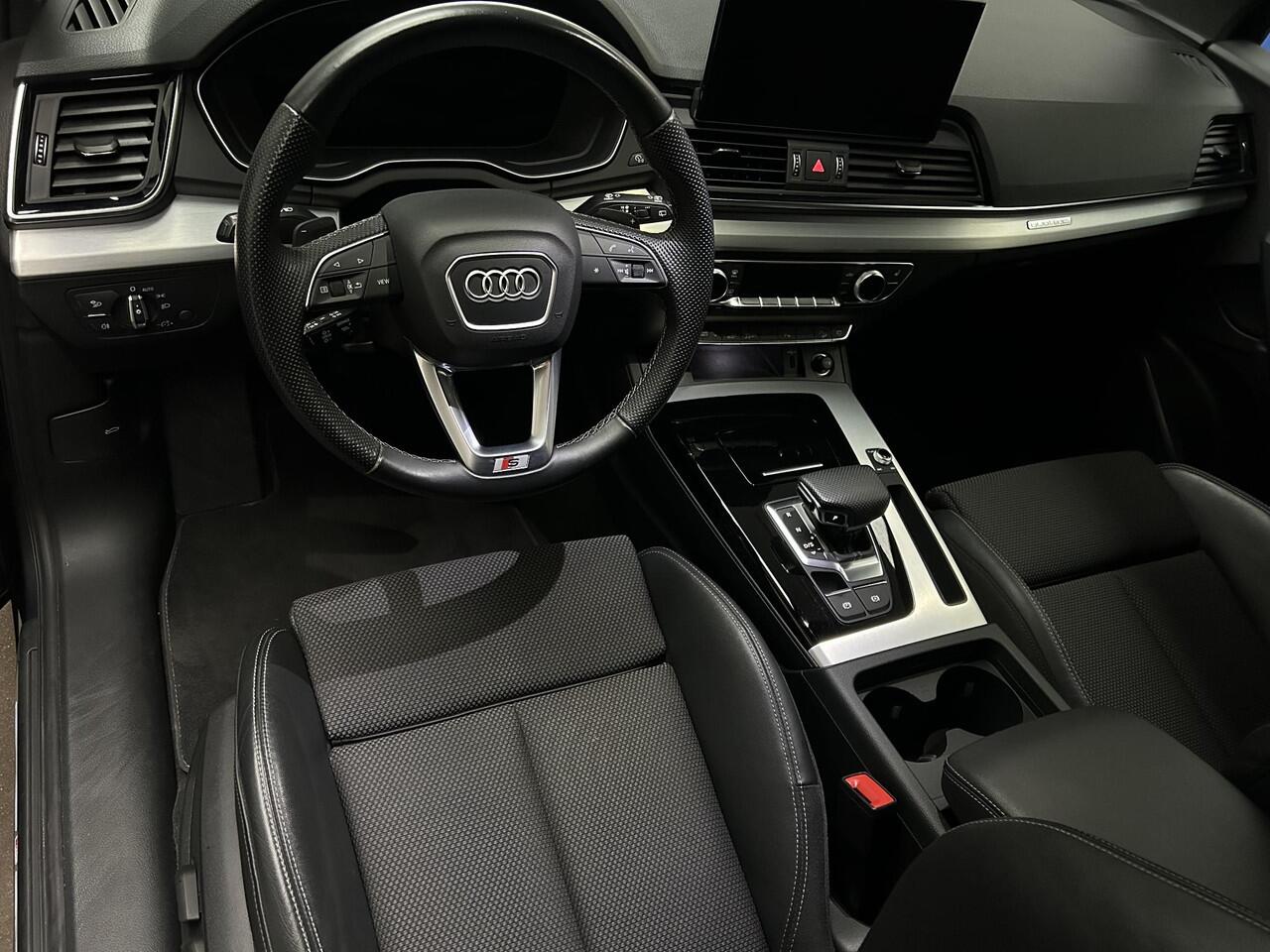Audi Q5 50 TFSI e quattro S Line /Apple & Android Carplay/BTW/Stoelverw./Clima&Cruise contr./Camera/Matrix LED/Elek. Trekhaak/Navi./Isofix/20'LMV/(MET GARANTIE*)