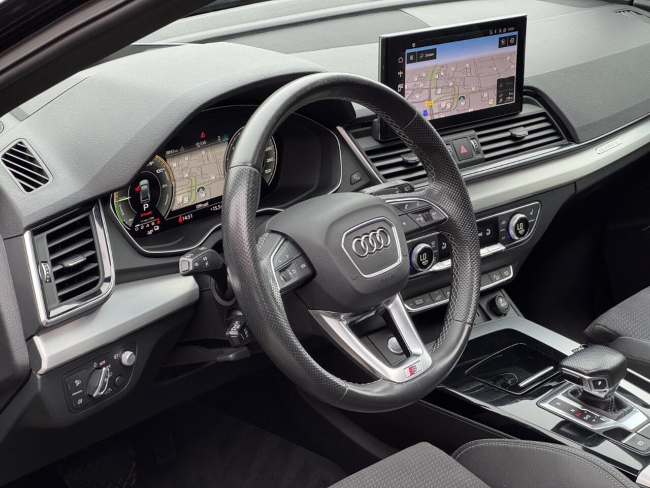 Audi Q5 55 TFSI e S-Line 367 Pk Pano HUD 360 Camera Massage