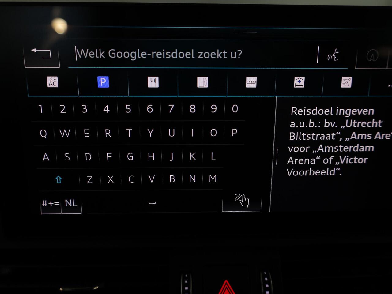 Audi Q5 55 TFSI e S edition Competition 367 pk S-tronic | Private lease vanaf ¤1044,-| Navigatie | Panoramadak | Trekhaak (wegklapbaar) | Parkeersensoren (Park assist) | Rondomzicht camera | S-Line |