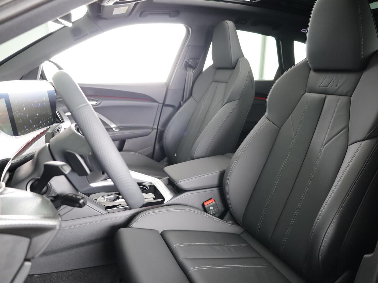 Audi Q5 2.0 TFSI e-hybrid quattro S edition Competition | Mmi experience pro | Glazen panoramadak | Tech plus | Privacy glas |