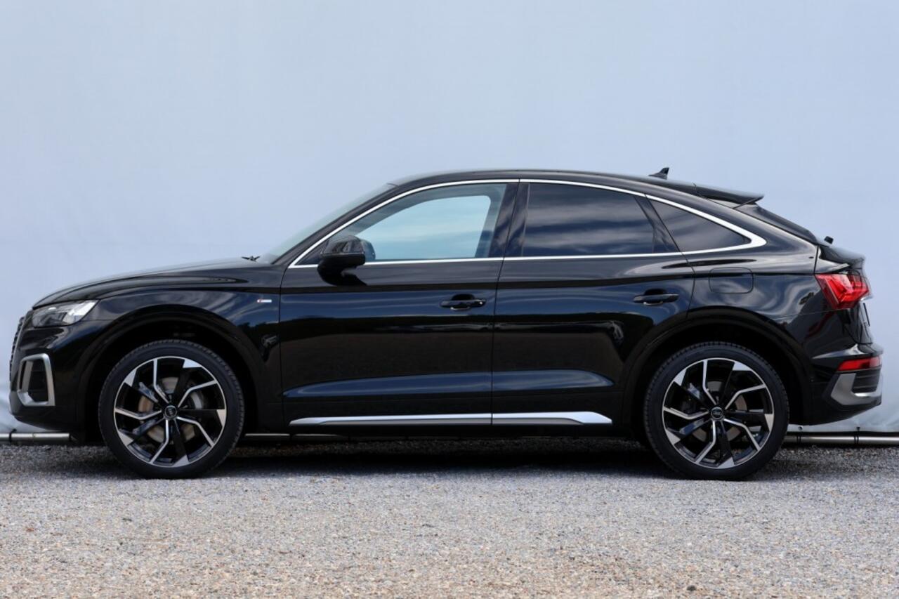 Audi Q5 55 TFSIe S-Line - 367 pk **Bang Olufsen / Trekhaak / 360 camera