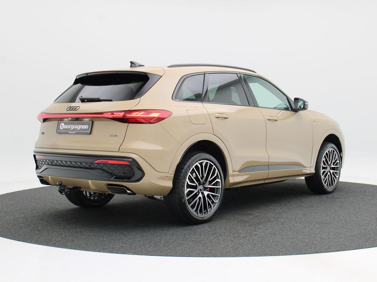 Audi Q5 S edition 2.0 TFSI e | 299 PK SUV 7 versn. | 19 inch | Zwart optiek Plus | Privacyglas |