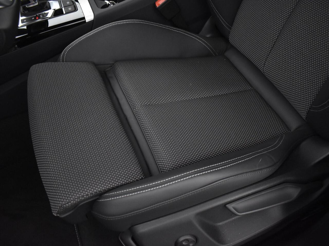 Audi Q5 Sportback 55 TFSIe 367pk S-tronic S edition Competition · Keyless · Camera · Elek. trekhaak · Elek. Achterklep · Apple/Android Car Play · 19'' Inch ·