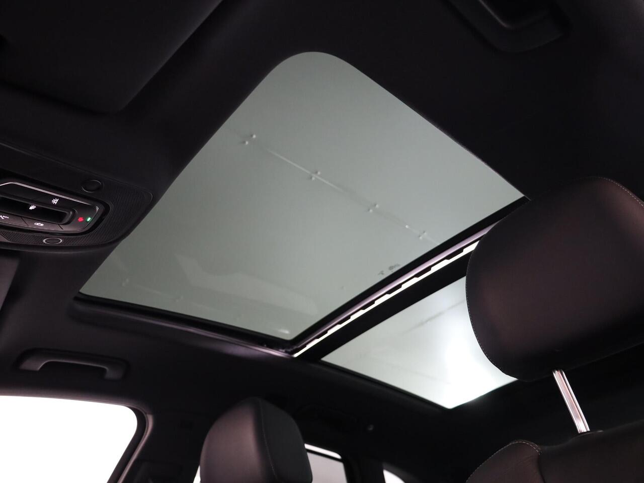 Audi Q5 50 TFSI e S-line Competition 299pk | Panoramadak | Gratis Winterset | Wegklapbare trekhaak | B&O Audio