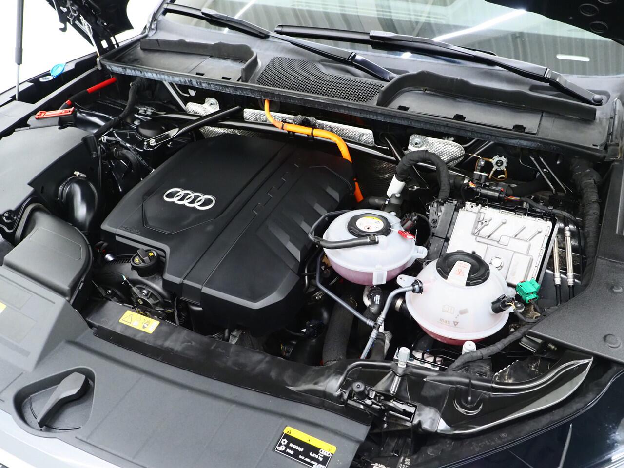 Audi Q5 55 TFSI e quattro Competition S-Line | Panoramadak | Keyless | Camera | Virtual | Cruise | Carplay