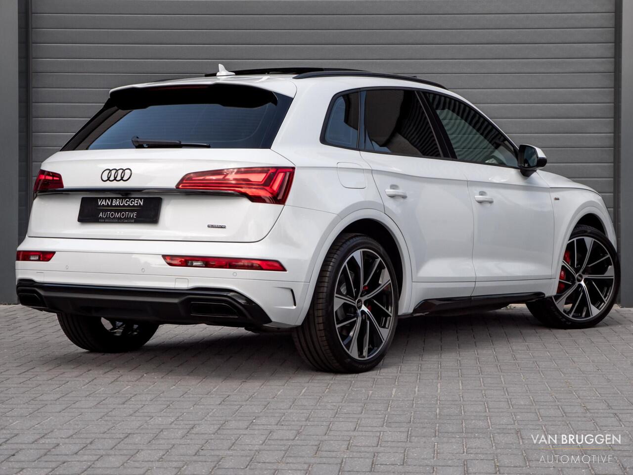 Audi Q5 50 TFSI e S-Line Pano Luchtv Trekhaak RS-Stoelen 21" Head-Up Sfeer