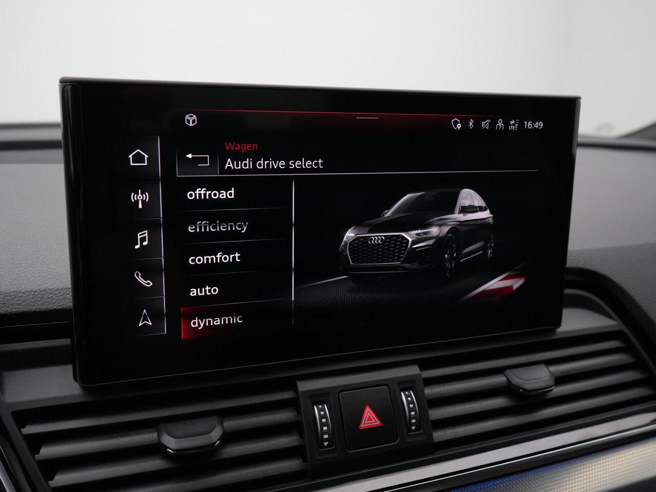 Audi Q5 Sportback 55 TFSI e 367 pk S-tronic S edition | Rondomzicht camera | Matrix LED koplampen | Standkachel | Adaptive cruise | Sportstoelen | Optiekpakket zwart | 20 inch