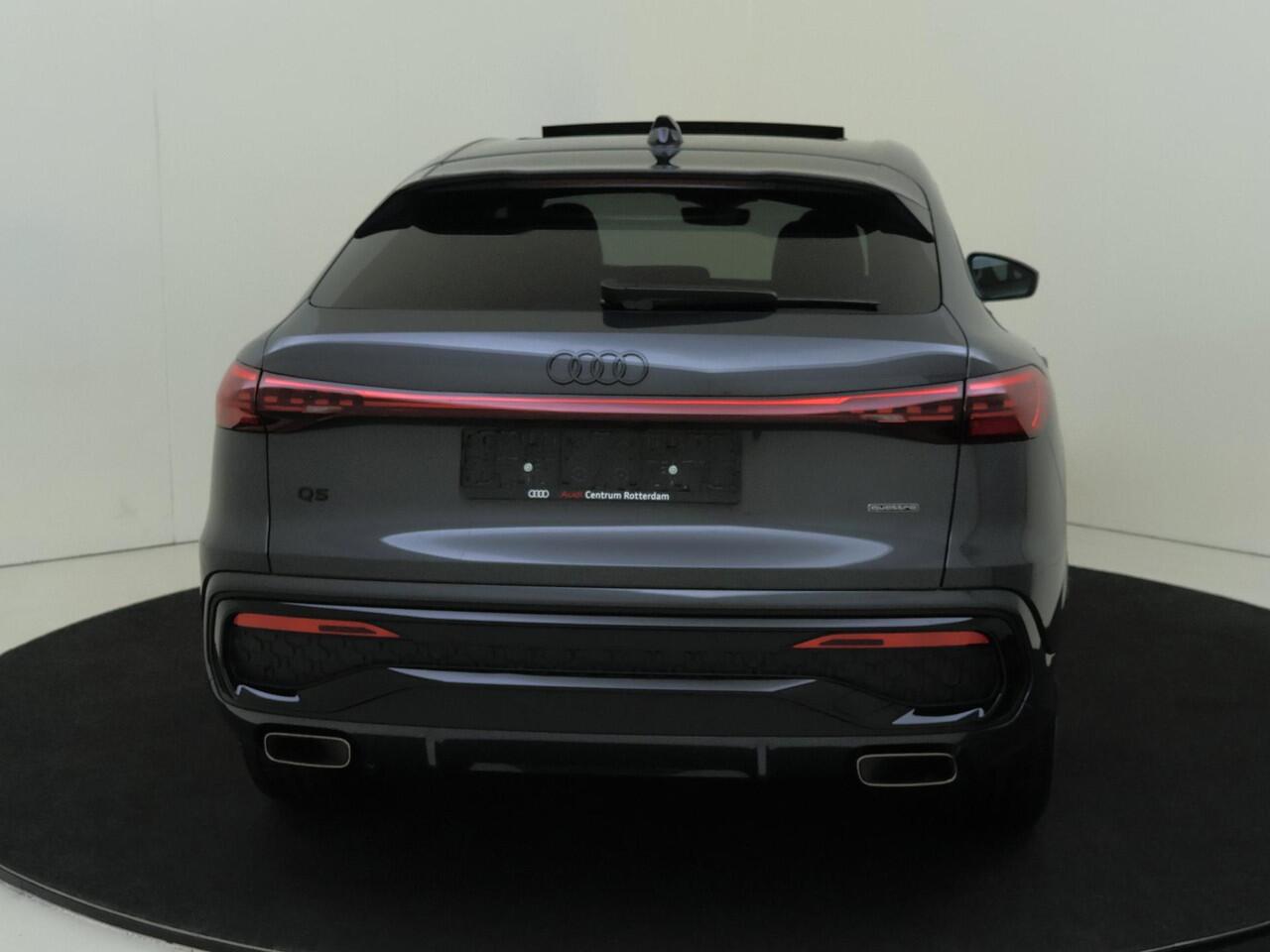 Audi Q5 Sportback 2.0 TFSI e-hybrid quattro S edition | Panoramadak | Lederen bekleding | Trekhaak | Tech Plus | Optiekpakket zwart