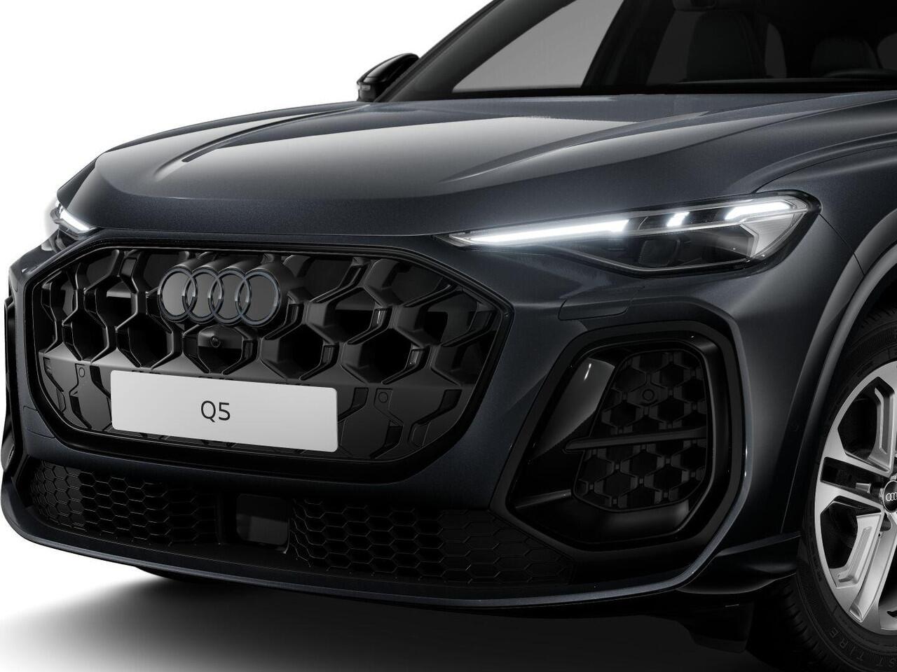 Audi Q5 S edition 2.0 TFSI e 220 kW / 299 PK SUV | Optiekpakket zwart | Techniekpakket plus | Trekhaak elektrisch | Stoelen voor elektrisch |