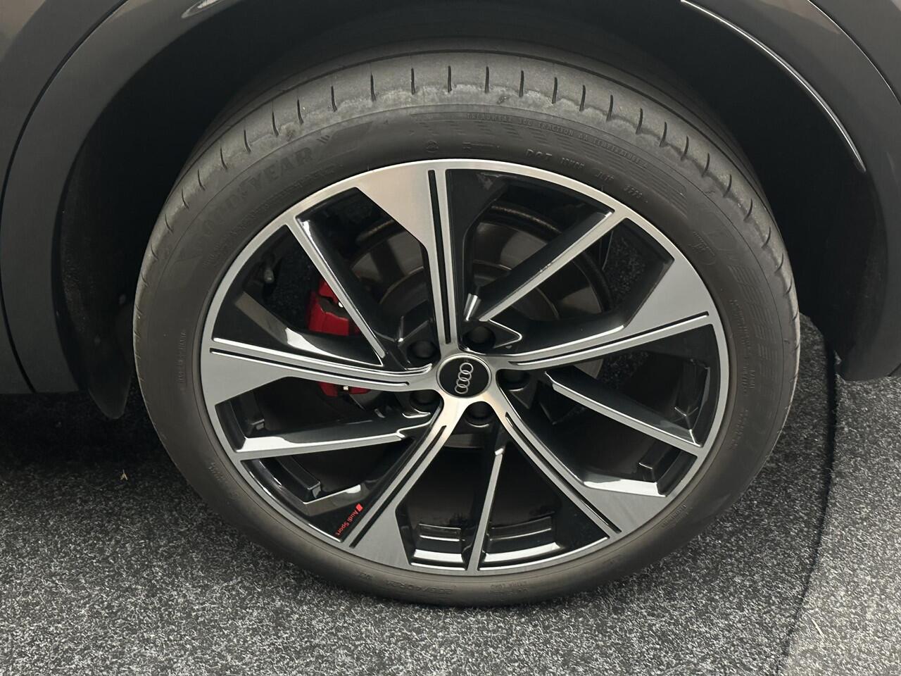 Audi Q5 Sportback 40TDI 204PK S-line LUCHTVERING B&O TREKHAAK PANORAMA HEAD