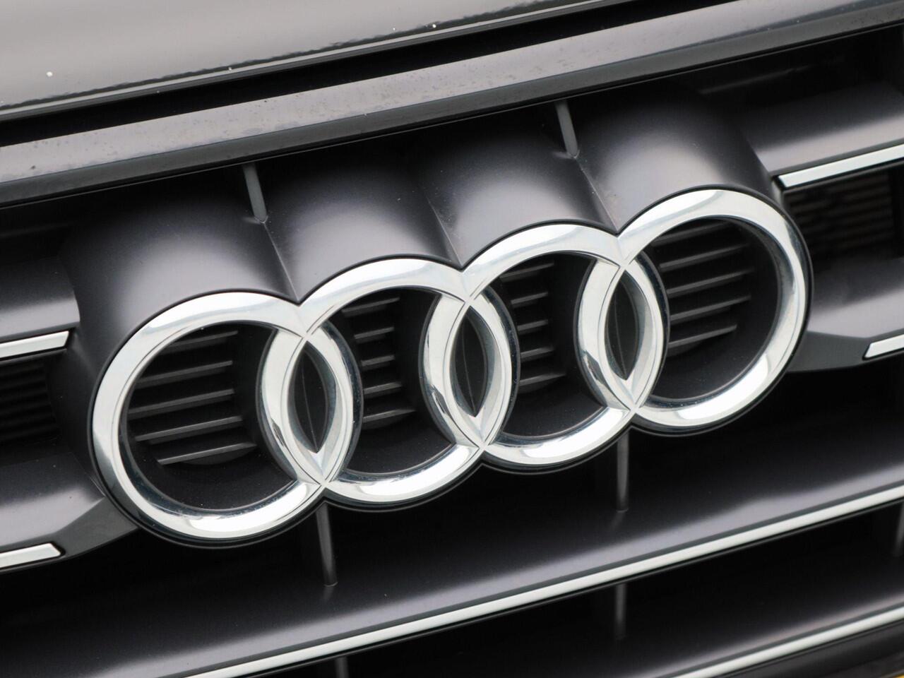 Audi Q5 55 TFSi e 367 Pk quattro S-Line | LED | Elektrische Achterklep | Privacy Glass | Stoel Verwarming | Cruise Control | 20 Inch