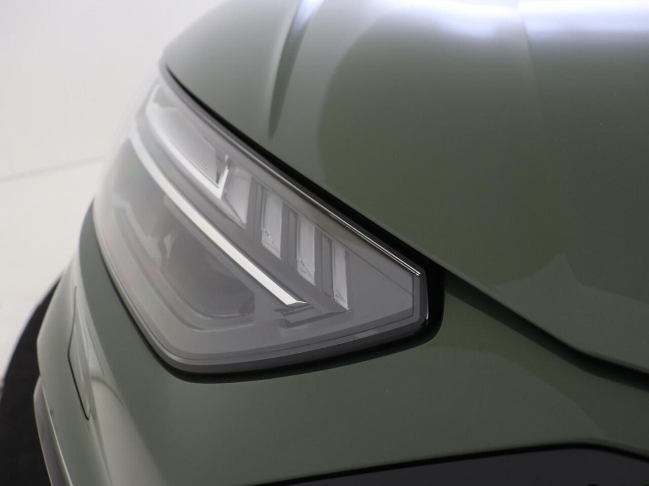 Audi Q5 50 TFSI e S edition Competition | Luchtvering | Trekhaak | LED matrix verlichting | Stoelverwarming voor en achter | Virtual cockpit Plus | Adaptieve cruise control | CarPlay |