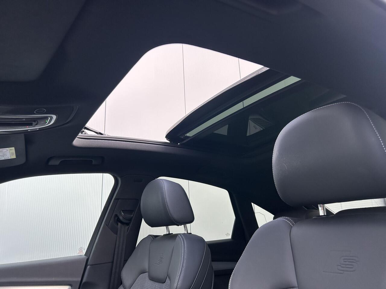 Audi Q5 Sportback 50 TFSI e S edition / Schuif & Kanteldak /Virtual Cockpit / Navigatie / Climate Control / Elektrische Stoel Met Geheugenfunctie /