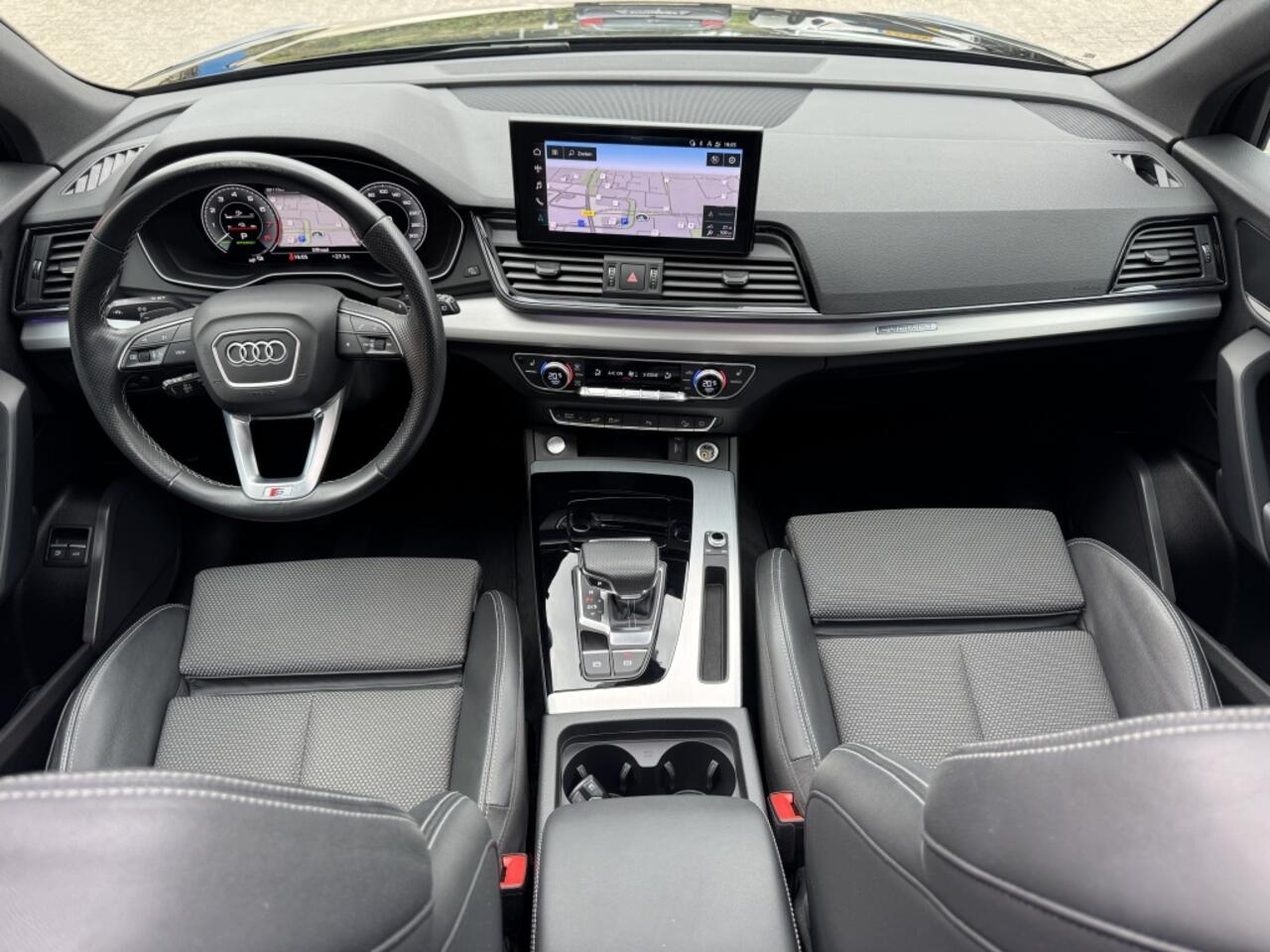 Audi Q5 50 TFSI e S-Line Black Ed. Pano Sfeerverlichting Camera