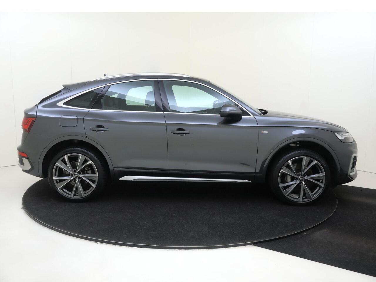 Audi Q5 Sportback 55 TFSI e S edition | Trekhaak | Achteruitrijcamera | 3-zone airco | LED matrix verlichting | Stoelverwarming | Adaptieve cruise control | Audi virtual cockpit |