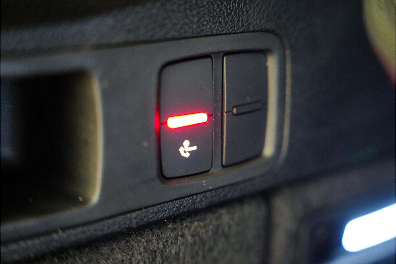 Audi Q5 50 TFSI e S-Line|Elek Trekhaak|Camera|Navi|20 inch