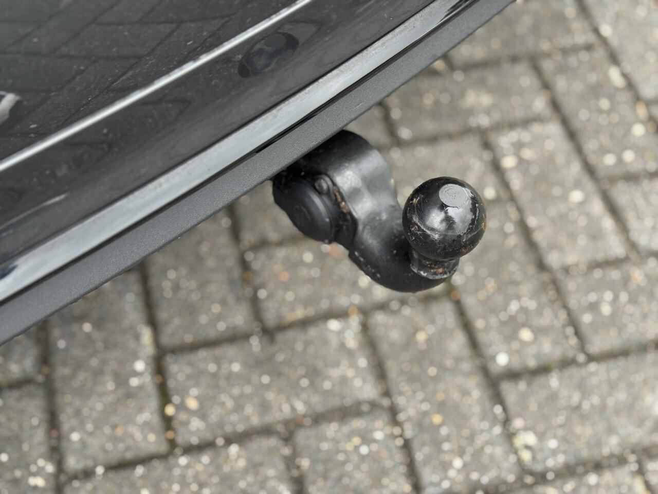 Audi Q5 50 TFSI e S edition | Trekhaak | Pano | LED